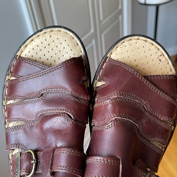 Born Leather sandals in a size 9 slip on slide on brown leather walking dresses - Picture 13 of 17